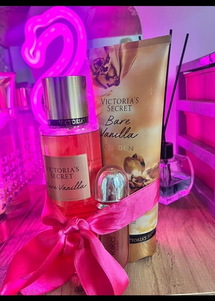 Bare vanilla vücut spreyi ve losyonu set  - Görsel 3