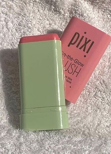 Beden Pixi blush