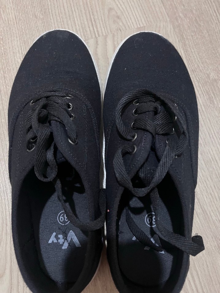 Kadın Siyah Minimalist Spor Ayakkabı - Görsel 3