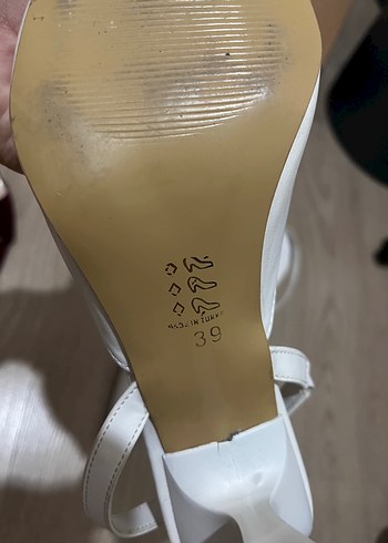 Beyaz Stiletto Topuklu Kadın Abiye Ayakkabı - Görsel 3