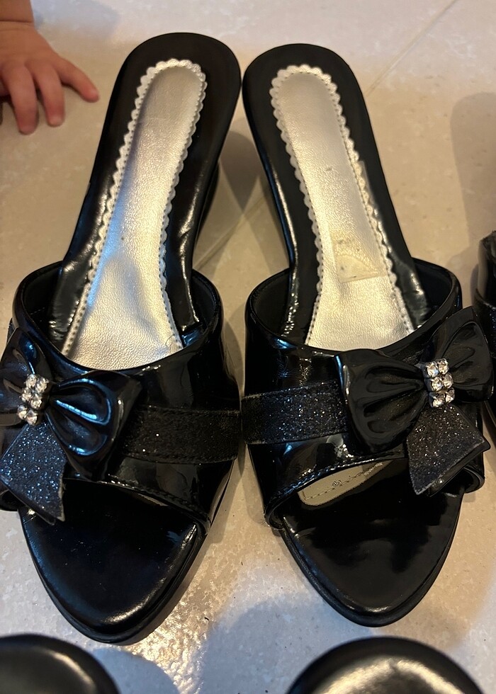 Misafir terliği olarak kullanılabilir - Görsel 4