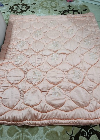 Nakışlı Pastel Beyaz Yatak Örtüsü çift taraflı yorgan - Görsel 2