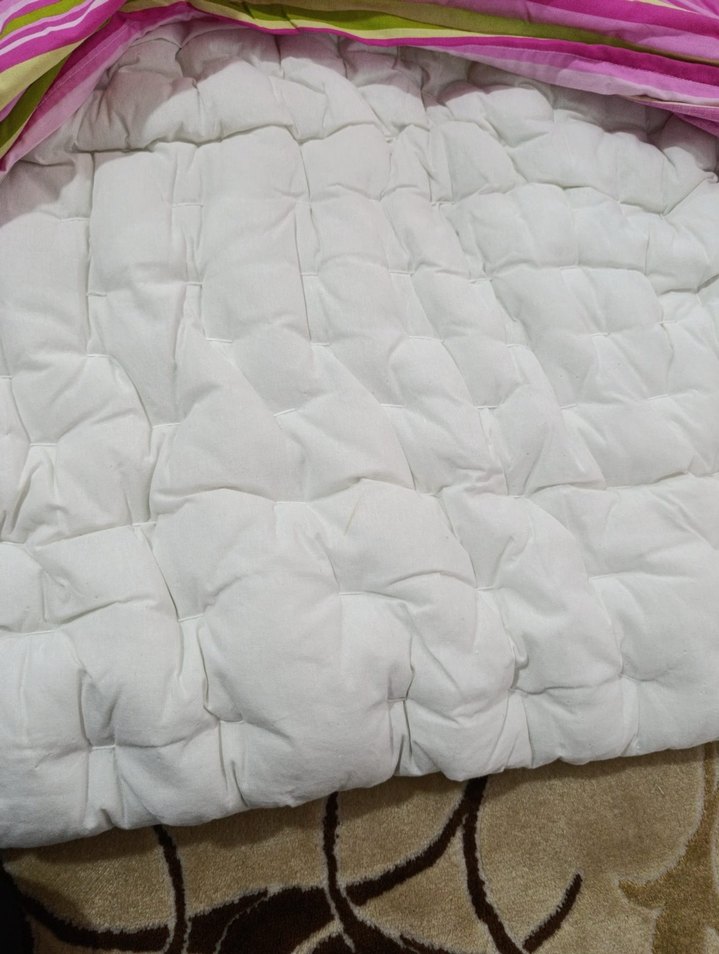 Nakışlı Pastel Beyaz Yatak Örtüsü çift taraflı yorgan - Görsel 4