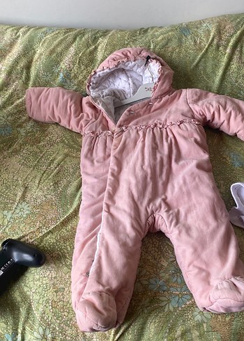 Pembe Kapüşonlu Bebek Tulumu Kürklü - Görsel 4