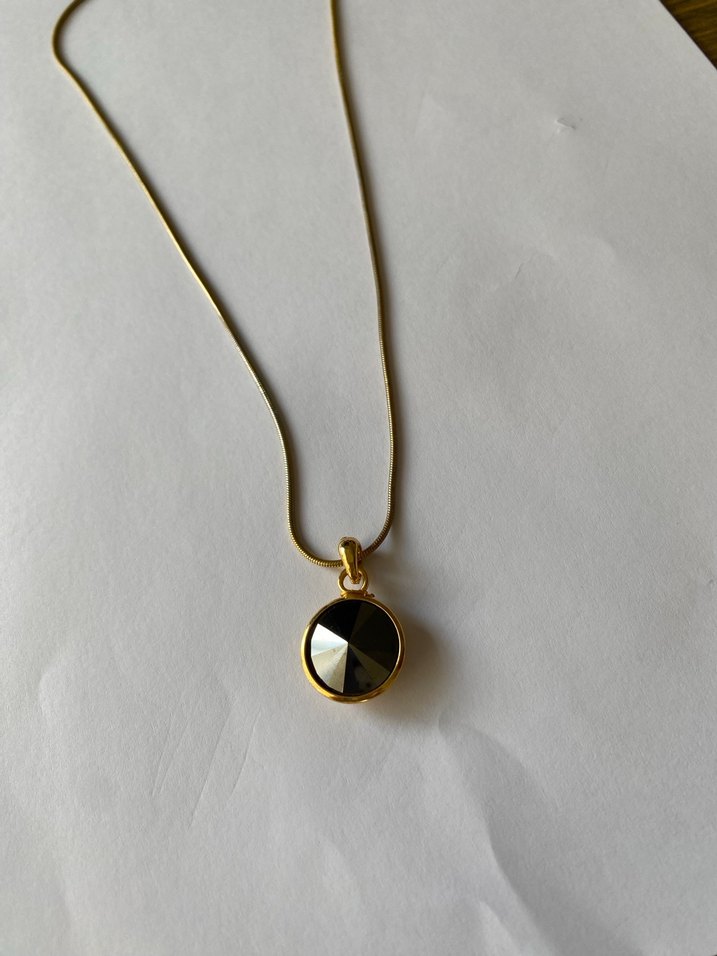 Zincir Detaylı Altın Renkli Midi Kolye - Görsel 2