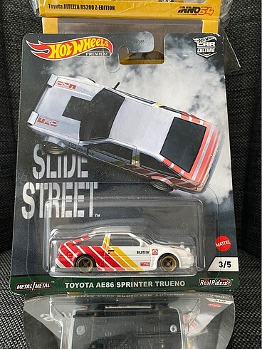 Hot Wheels Premium