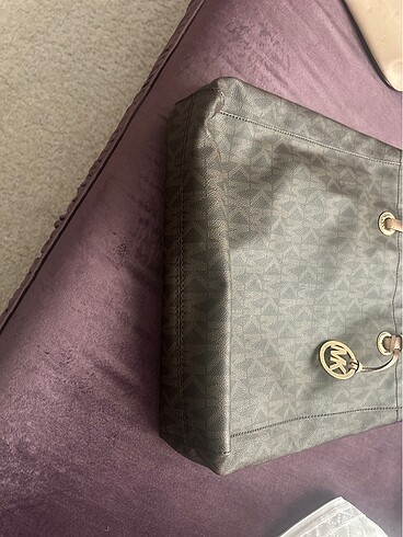 Beden Micheal Kors