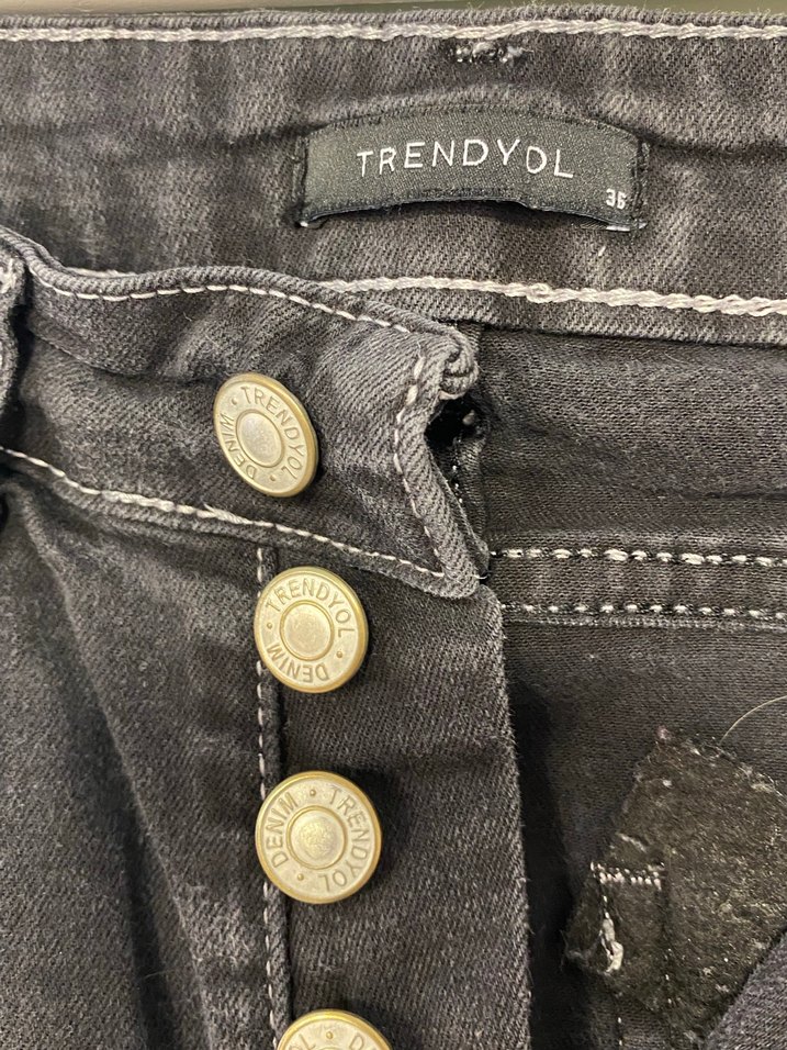 Düğmeli Siyah Kadın Jean - Görsel 2