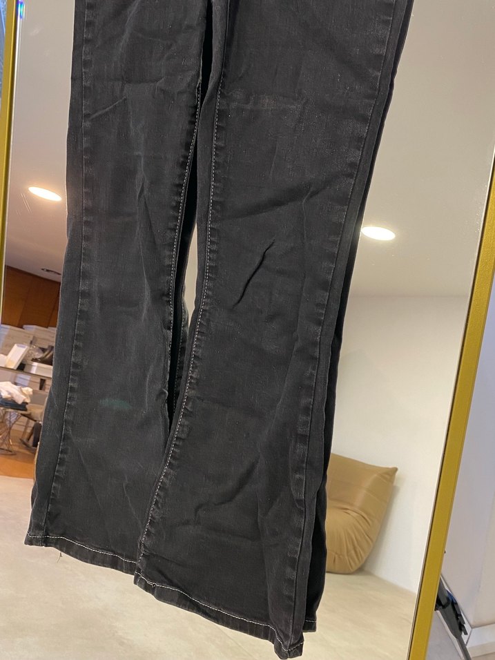 Düğmeli Siyah Kadın Jean - Görsel 3