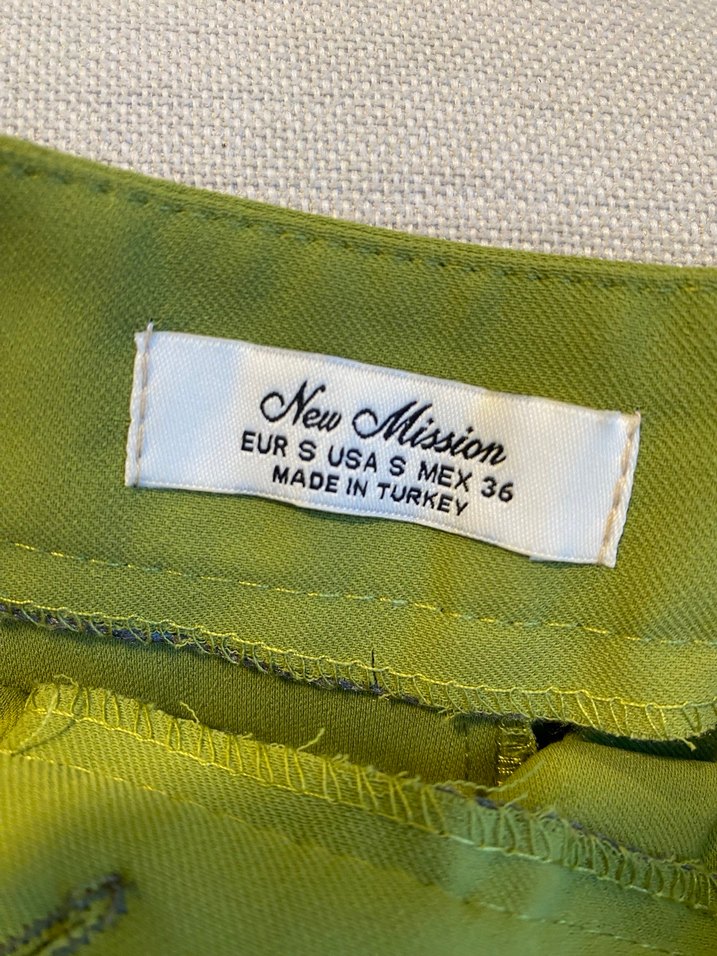 Kadın Yeşil Rahat Kesim Kumaş Pantolon - Görsel 3