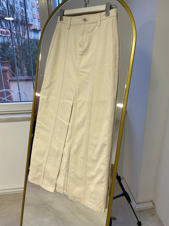 Bej Uzun Piliseli Kadın Etek - Görsel 2