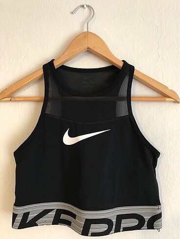 Nike Pro