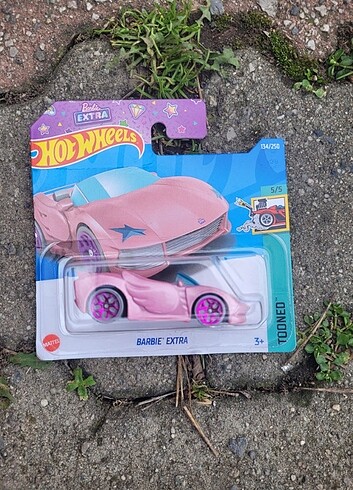 BARBİE EXTRA HOT WHEELS 