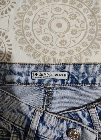 mom jeans