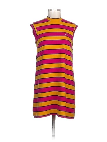 Tommy Hilfiger Kısa Elbise %70 İndirimli.