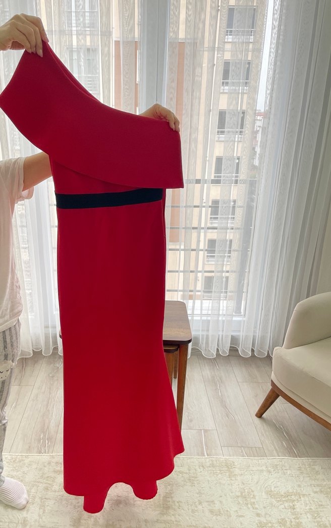 Kırmızı Drapeli Uzun Abiye Elbise - Görsel 3