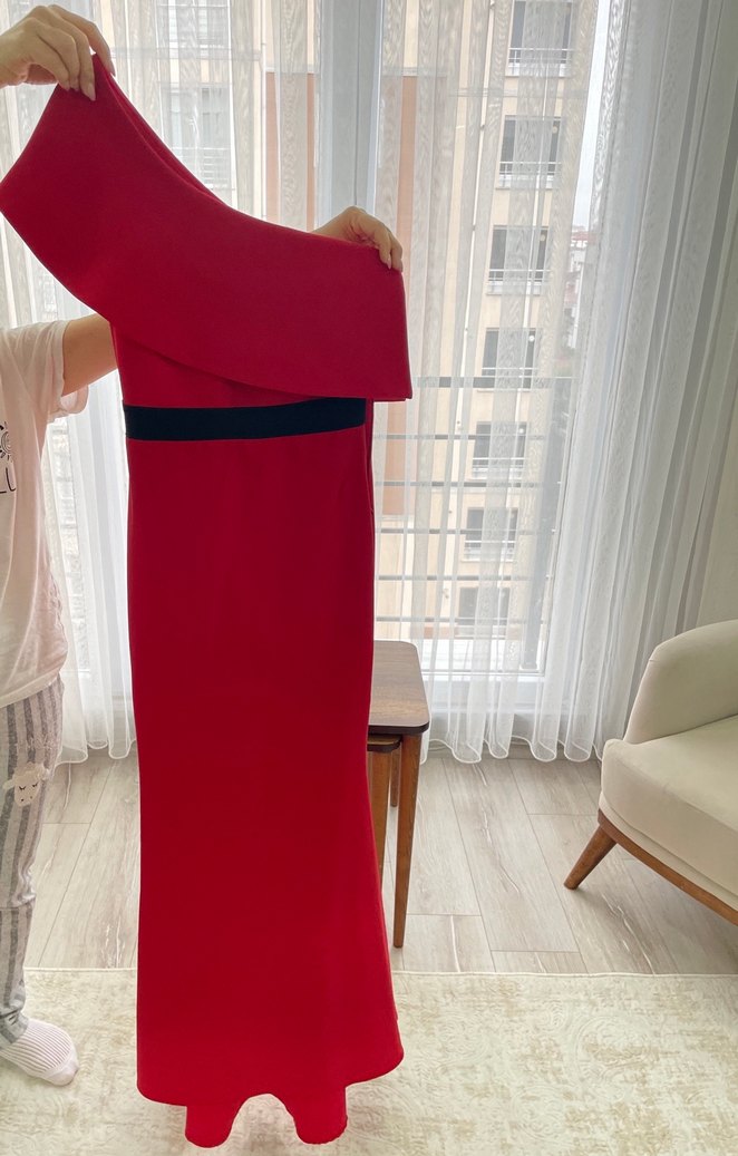 Kırmızı Drapeli Uzun Abiye Elbise - Görsel 2