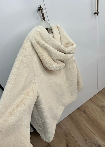 s Beden beyaz Renk Bej Kapüşonlu Kadın Peluş Ceket