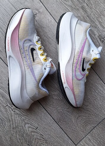 Nike Zoom Fly 5 