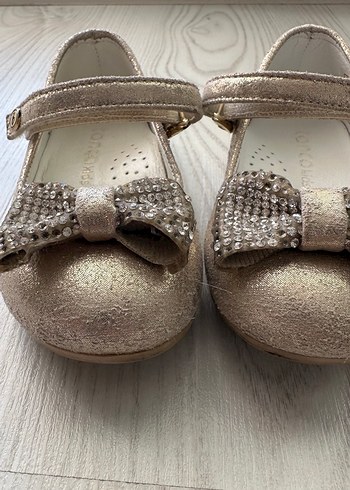 Kızlar için Altın Renkli Yılan Desenli Babet - Görsel 2