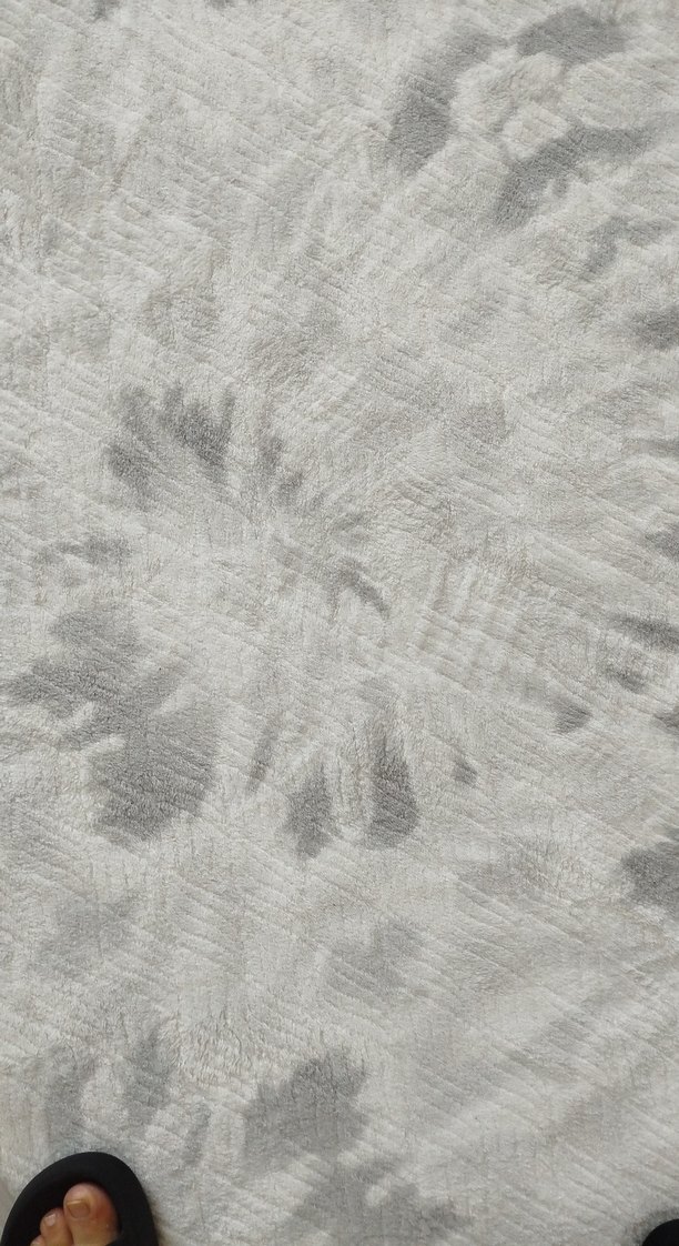 Gri Batik Desenli Yatak Örtüsü - Görsel 2