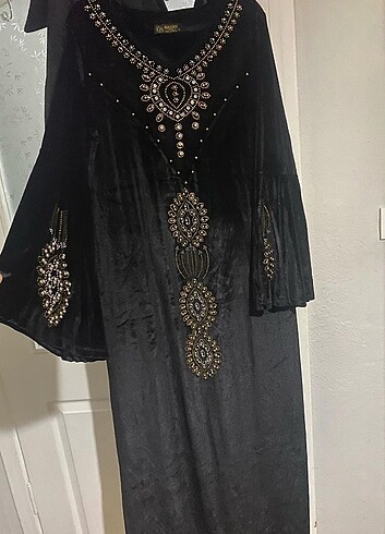 Kadife tesettür elbise - Görsel 2