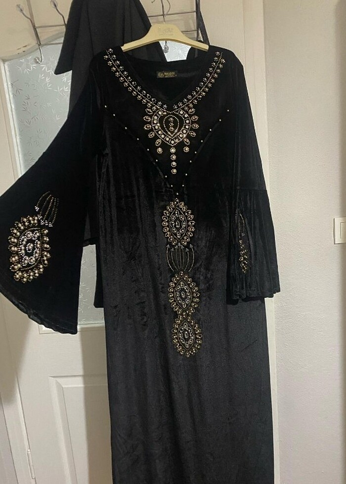 Kadife tesettür elbise - Görsel 4