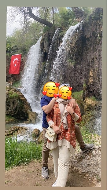 Çiçekli takım
