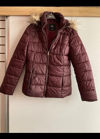 COLİNS BORDO RENK ŞİŞME MONT