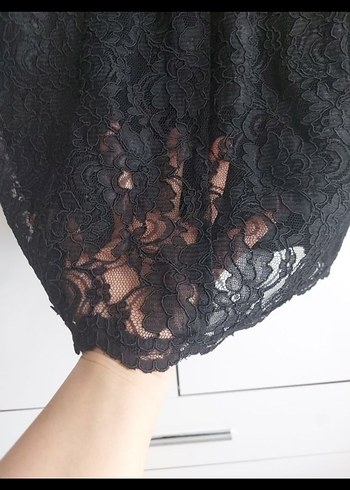 Dantel Detaylı Siyah Midi Elbise - Görsel 3
