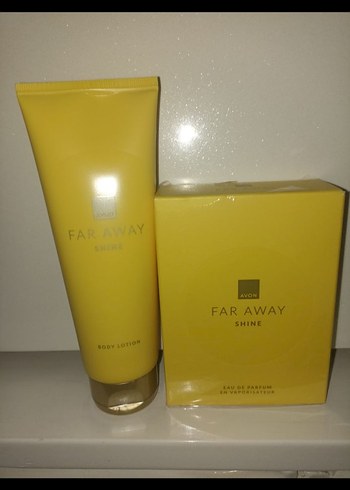 Avon Far Away Shine Kadın Parfüm ve Vücut Losyonu Seti