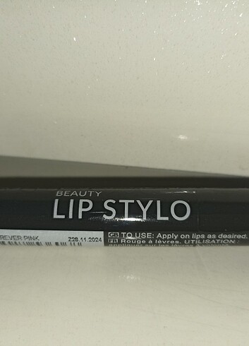 Lıp stylo