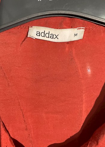 Kırmızı Düğmeli Keten Kadın Gömlek - Görsel 3