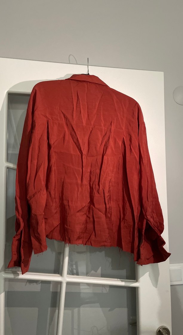 Kırmızı Düğmeli Keten Kadın Gömlek - Görsel 4