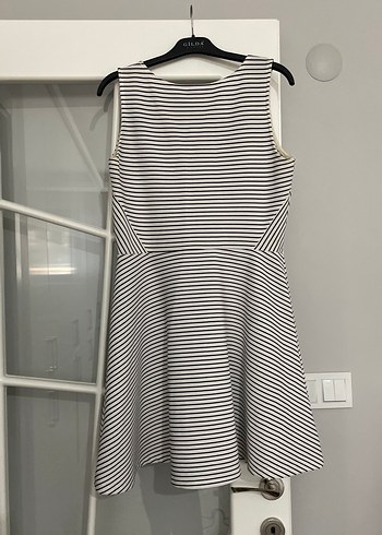 Çizgili Pilili Midi Kolsuz Elbise - Görsel 4