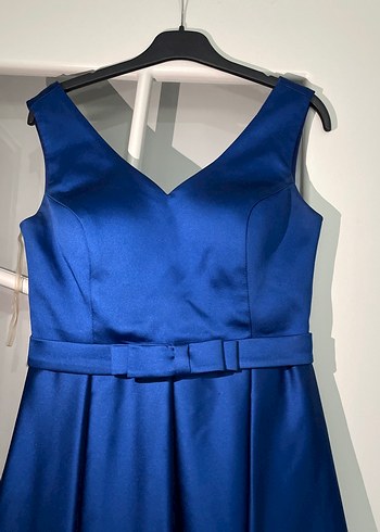 Kemer Detaylı Lacivert V Yakalı Midi Elbise - Görsel 2