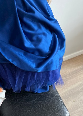 Kemer Detaylı Lacivert V Yakalı Midi Elbise - Görsel 7