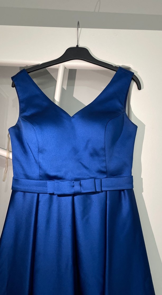 Kemer Detaylı Lacivert V Yakalı Midi Elbise - Görsel 2