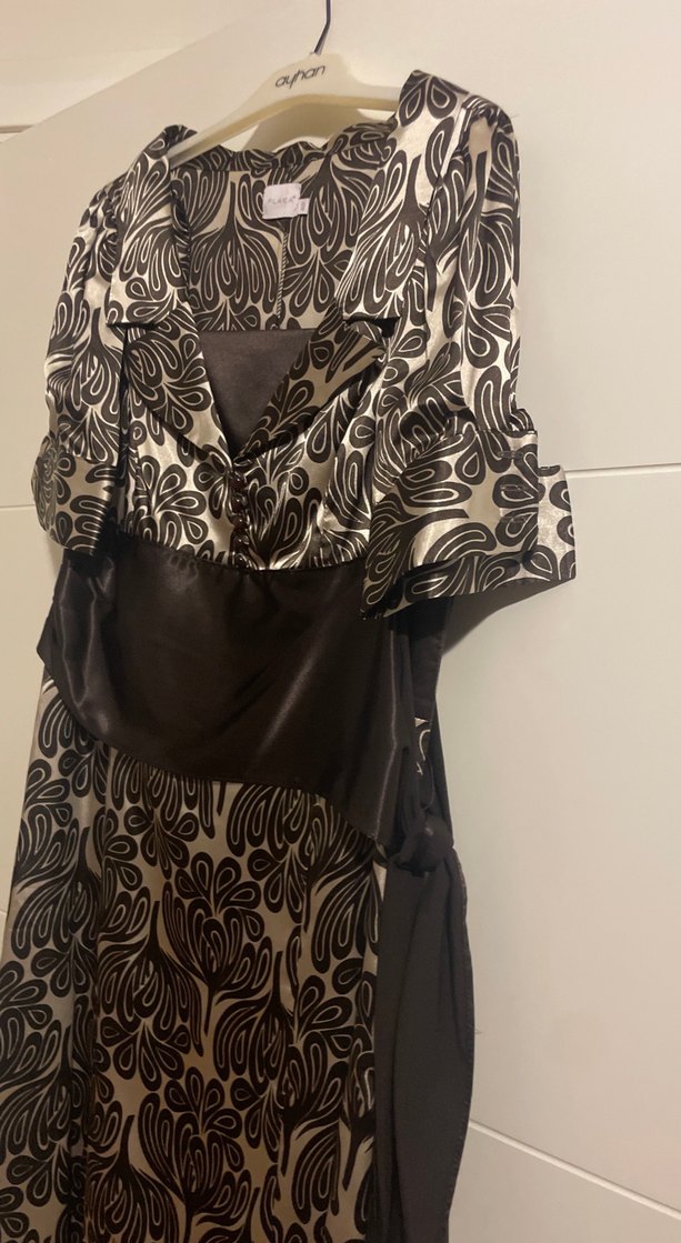 Desenli Siyah Uzun Drapeli Kadın Elbise - Görsel 2