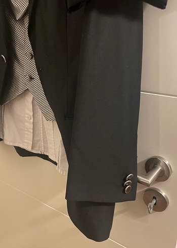 Düğmeli Siyah Erkek Takım Elbise - Görsel 8