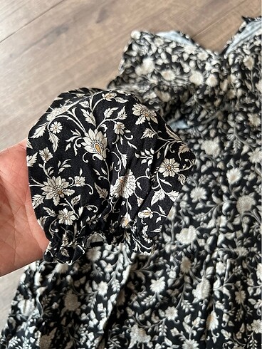 Zara Elbise