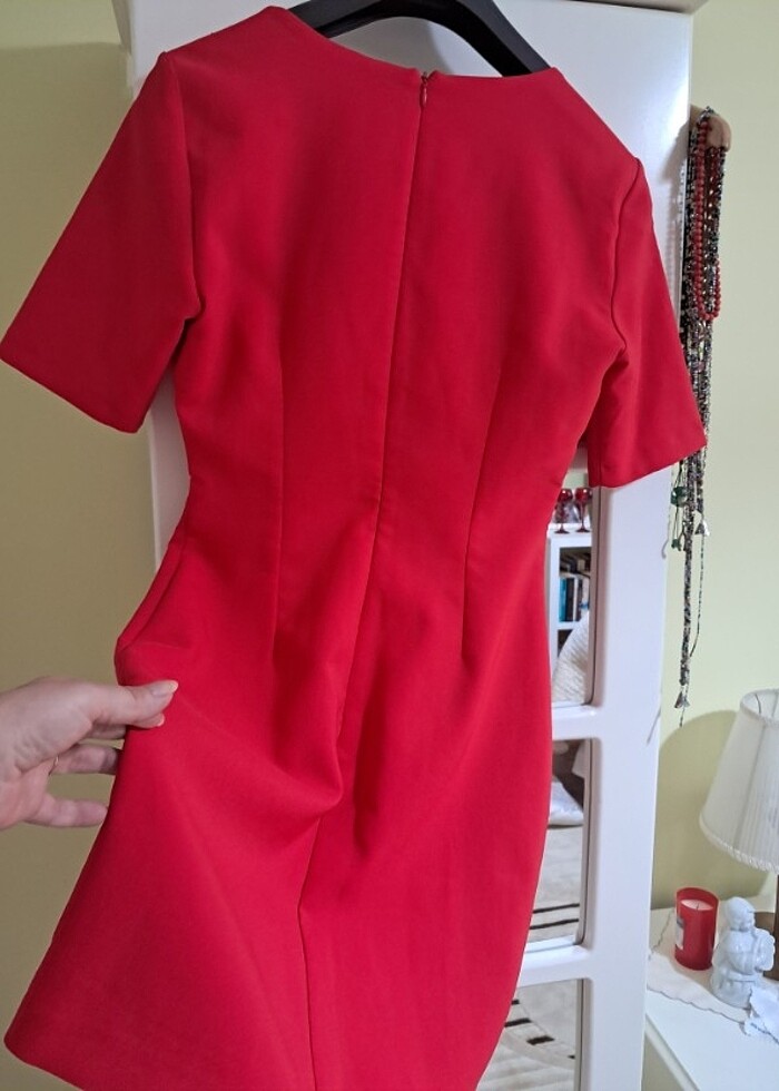Kırmızı şık koton elnise - Görsel 3