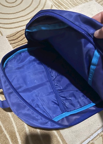 Mavi Fermuarlı Kadın Sırt Çantası Orjinal ürün - Görsel 9