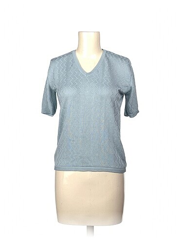 PreLoved T-shirt %70 İndirimli.