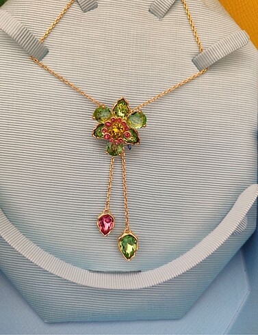 Beden Swarovski Kolye