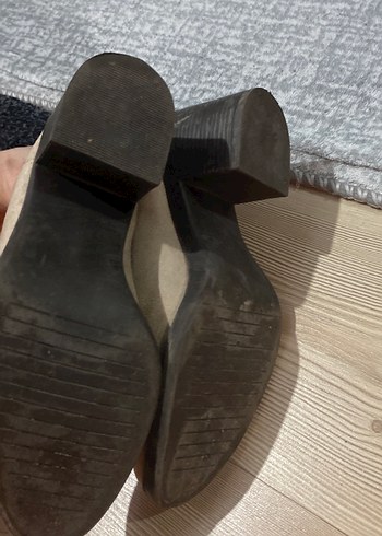 Bej Süet Kadın Topuklu Bot - Görsel 3