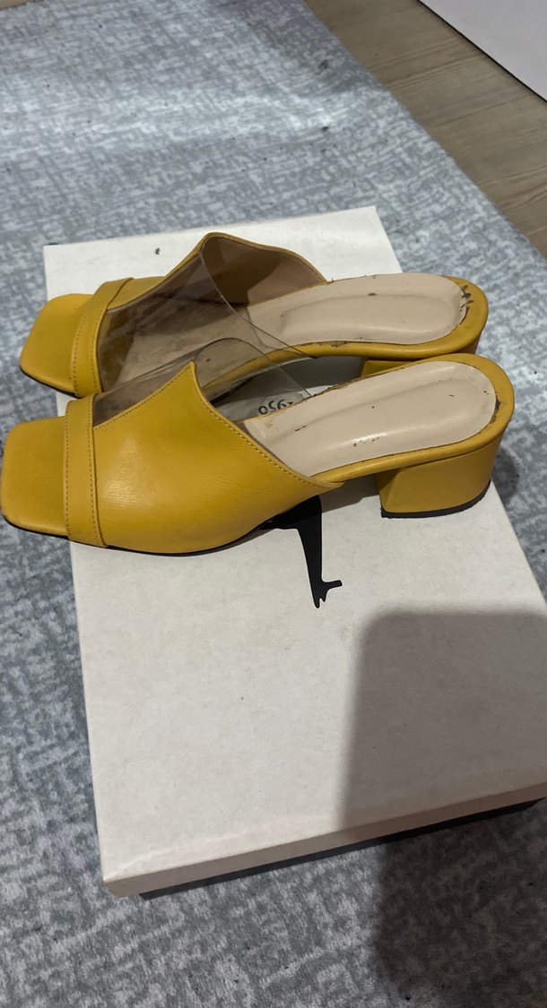 Sarı Kadın Topuklu Terlik - Görsel 2