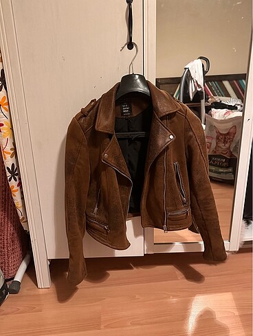 zara suni deri