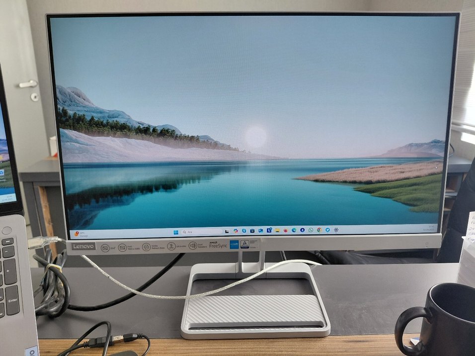 Lenova L24i-40 23.8 Monitör - Görsel 2