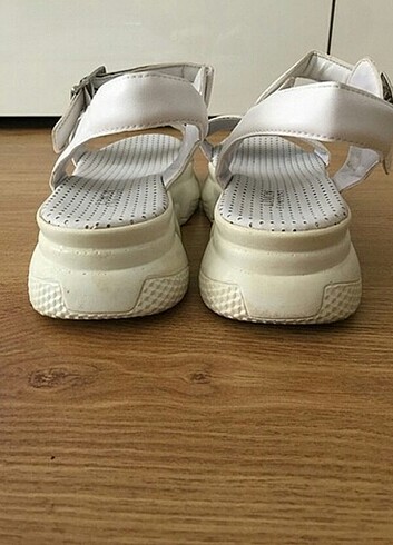 40 Beden beyaz Renk Spor sandalet